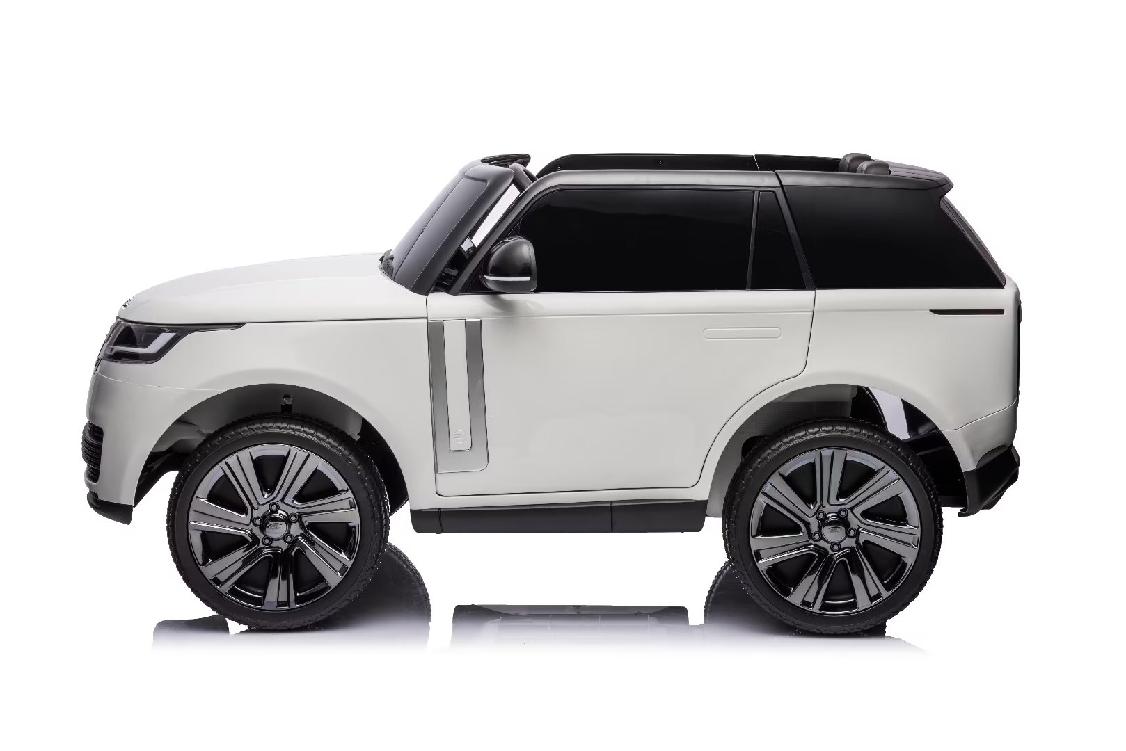 24 V 4 motoros, enged&eacute;llyel rendelkező Range Rover 2021 elektromos j&aacute;t&eacute;kj&aacute;rművek gyerekeknek